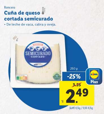 Cuña de queso cortada semicurado